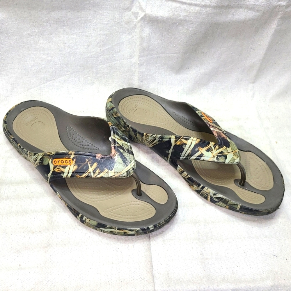Realtree Camo CROCS Flip Flop Size 13 Sandals